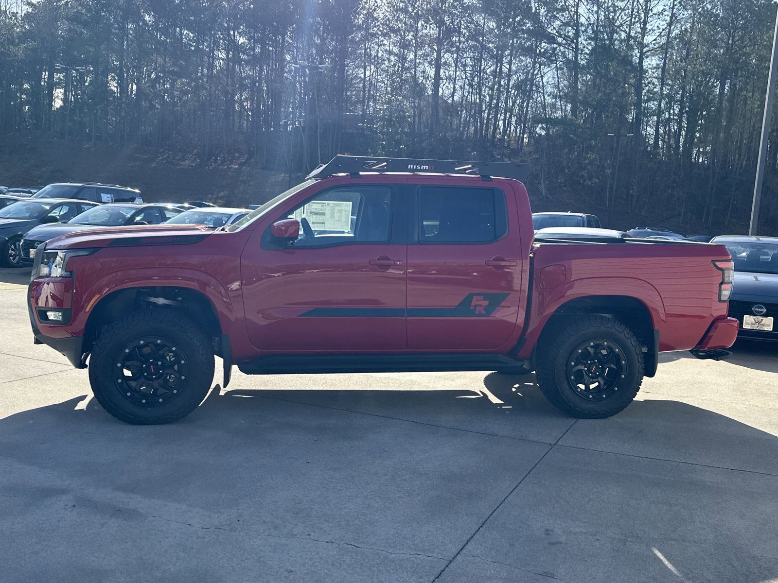 2025 Nissan Frontier SV photo 5