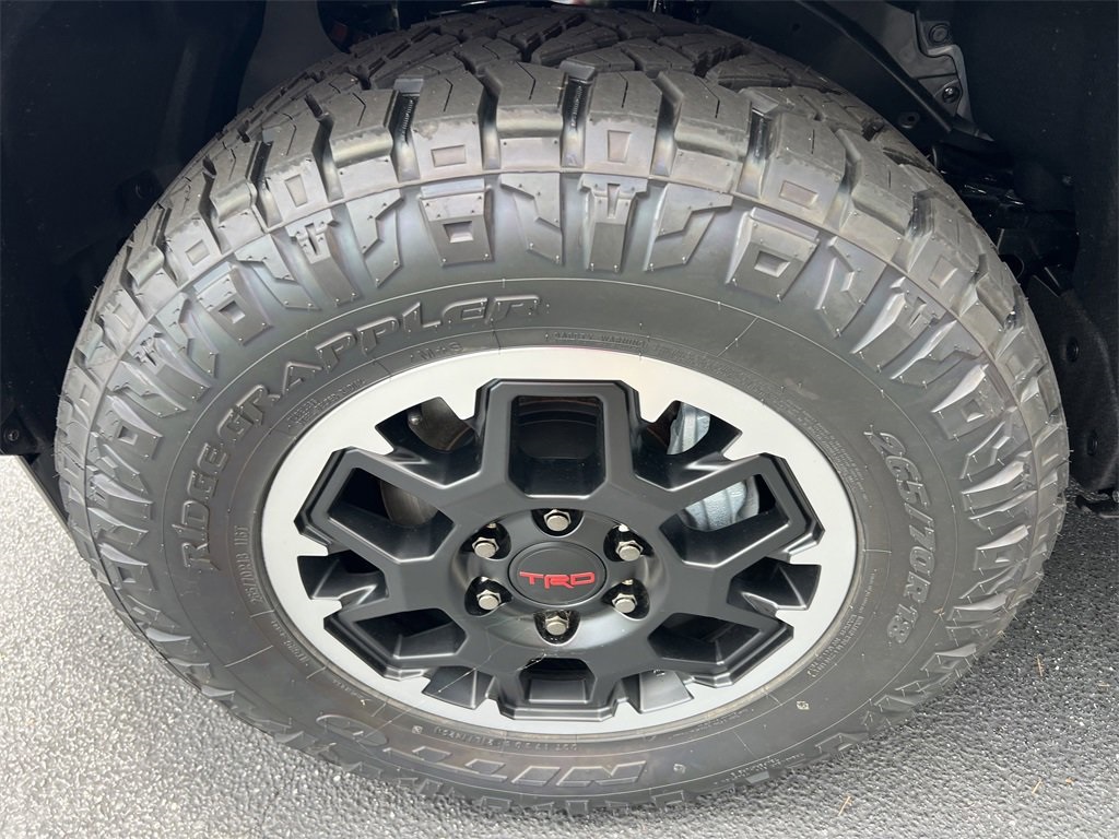 2025 Toyota 4Runner photo 11