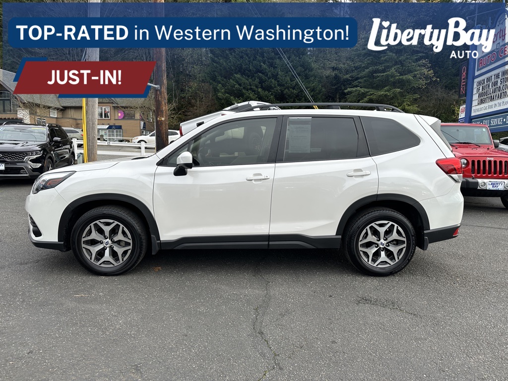 2022 Subaru Forester Premium photo 4