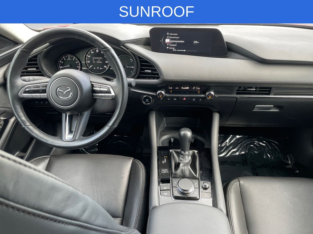 2021 Mazda Mazda3 Premium Plus photo 10