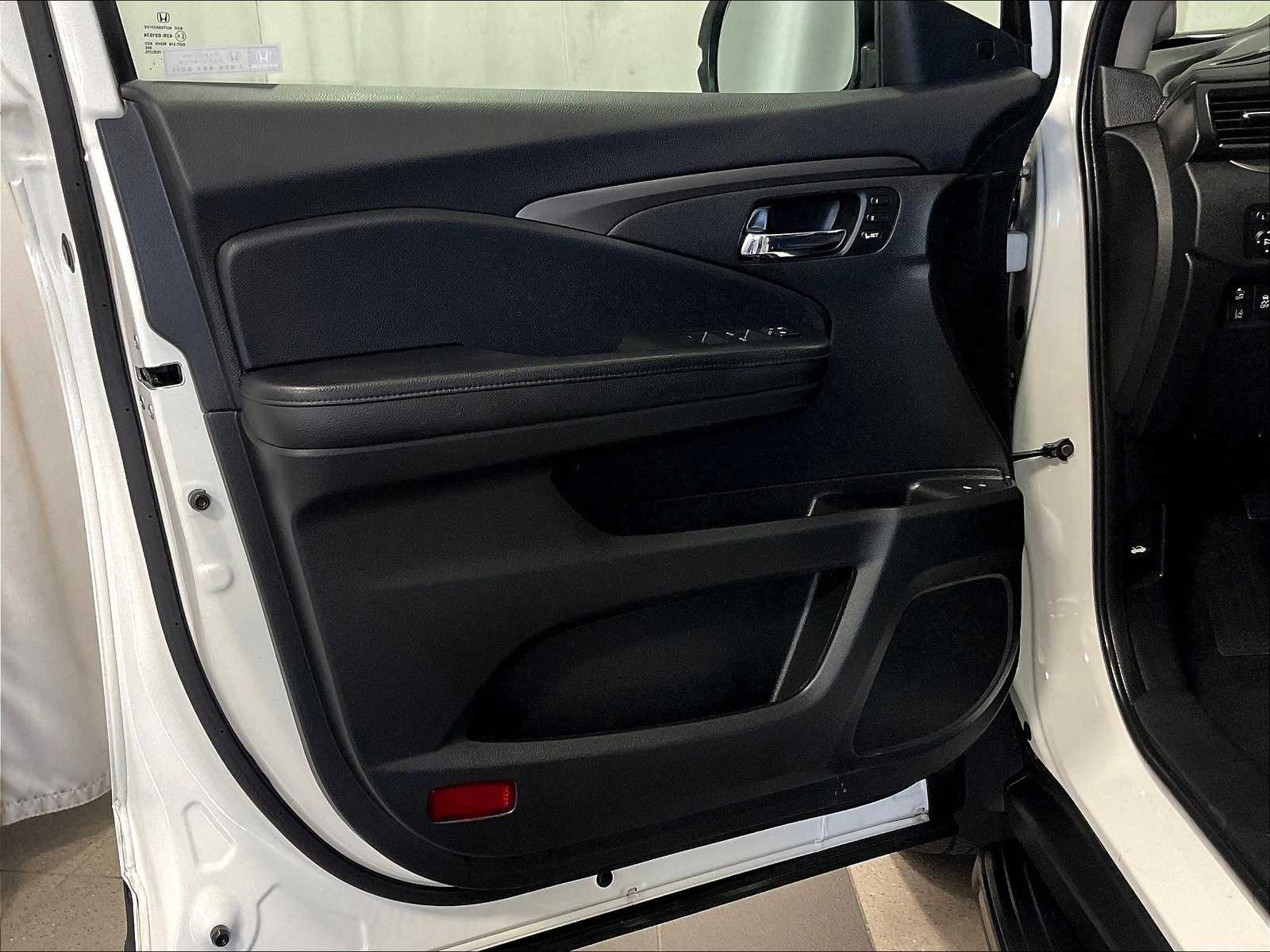 2022 Honda Pilot Special Edition photo 8