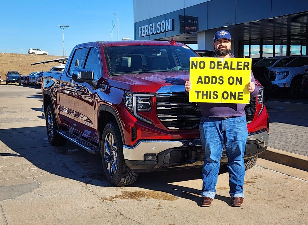 2026 GMC Sierra 1500 SLT's photo