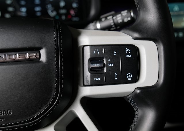 2024 Land Rover Defender 110 X-Dynamic SE photo 18