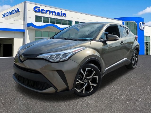 2021 Toyota C-HR XLE's photo
