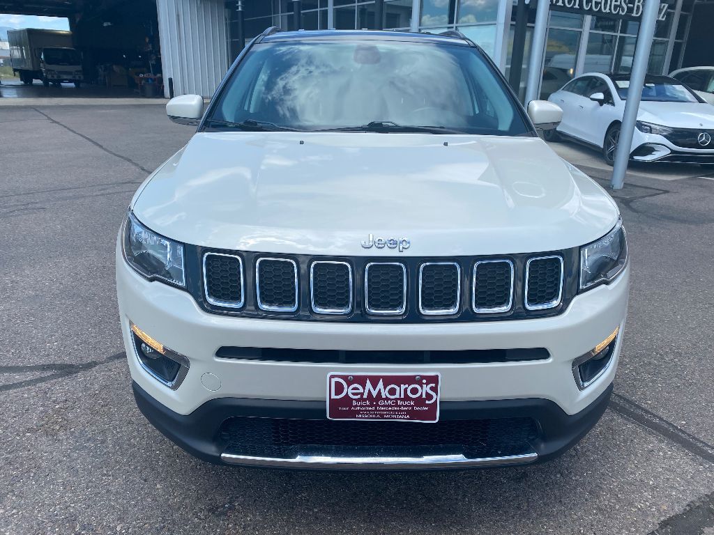 2018 Jeep Compass Limited photo 2