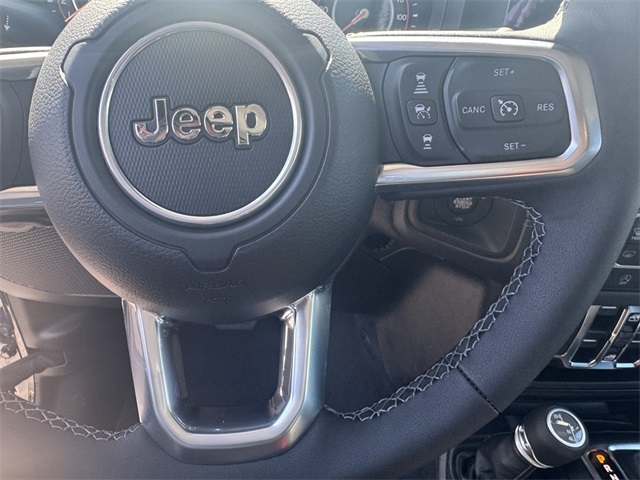 2025 Jeep Wrangler Sahara photo 22