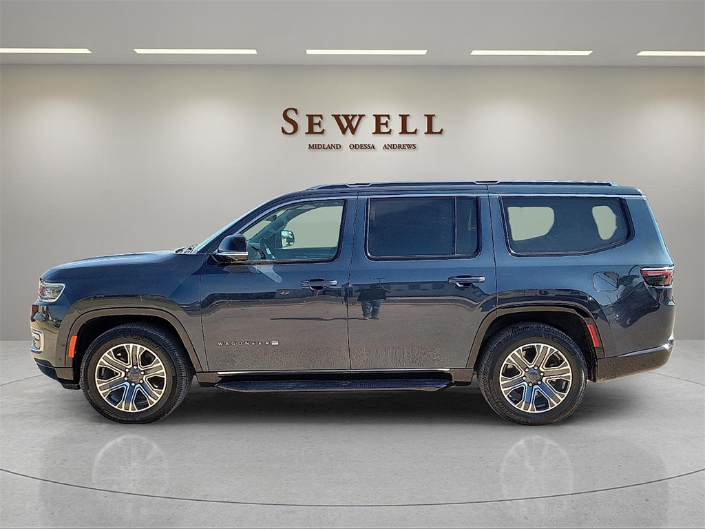 2023 Jeep Wagoneer Base photo 2