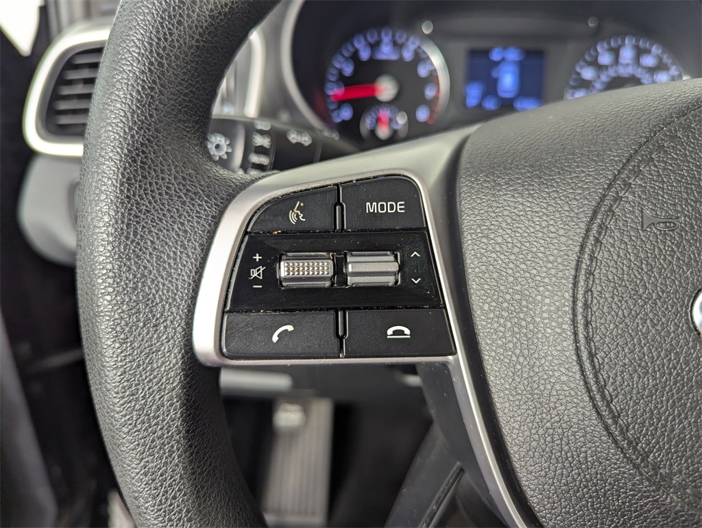 2020 Kia Sorento L photo 18