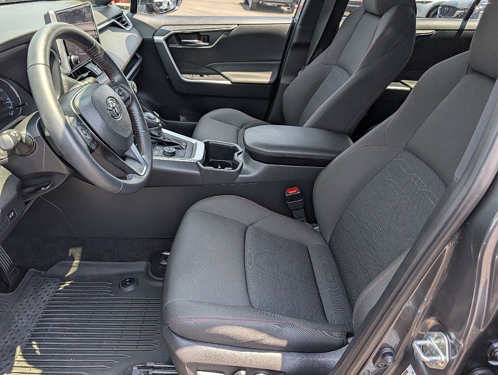 2024 Toyota RAV4 Prime SE photo 23