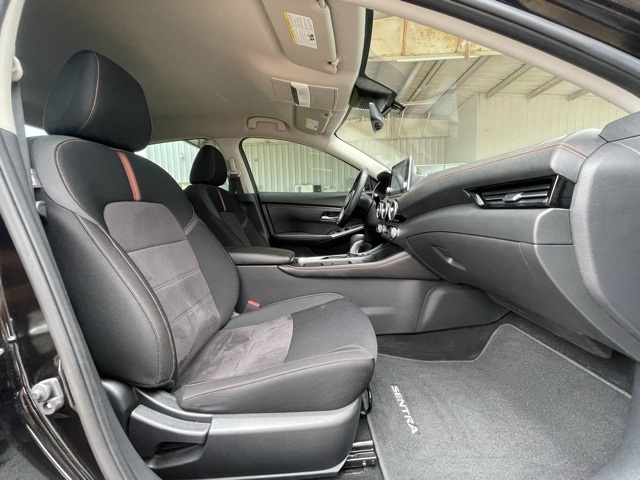 2022 Nissan Sentra SR photo 22