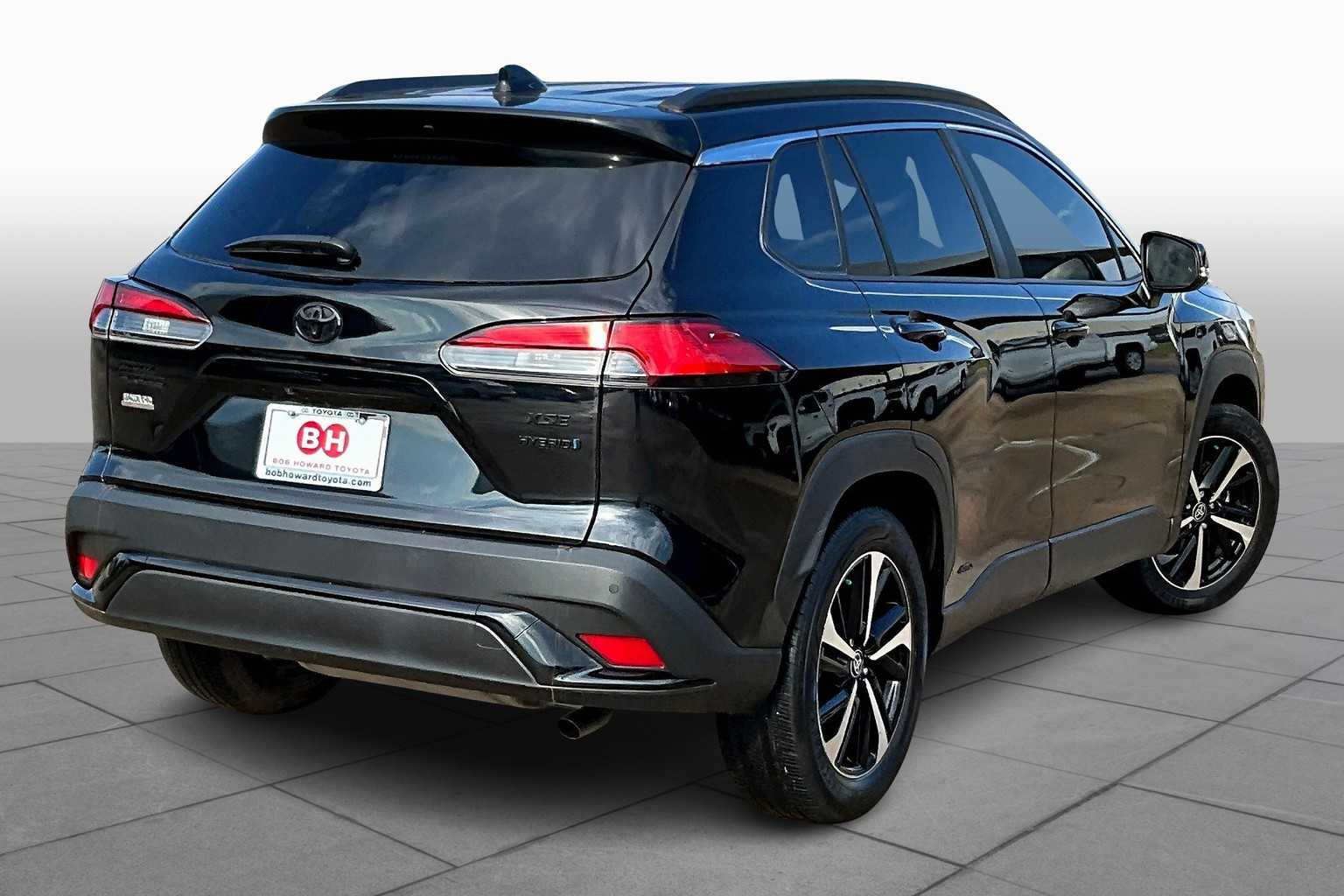 2023 Toyota Corolla Hybrid XSE photo 11