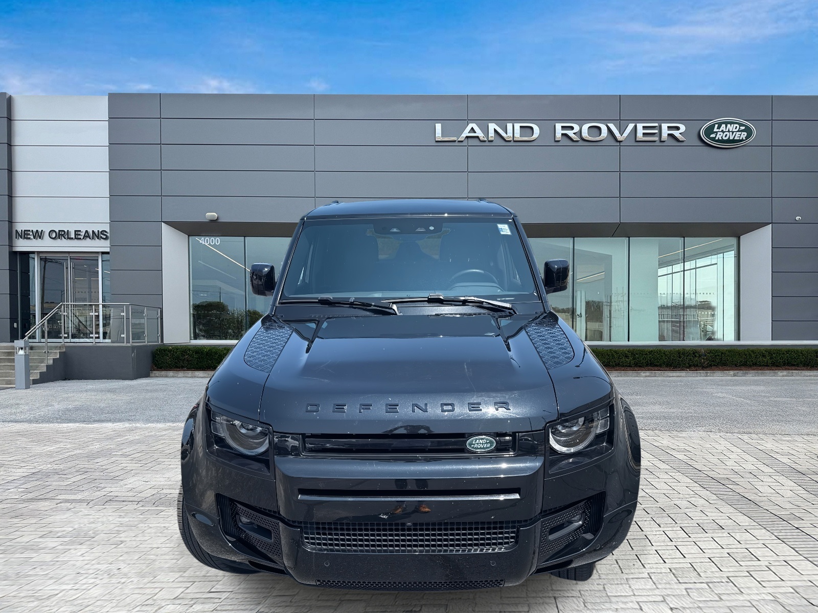 2024 Land Rover Defender 110 X-Dynamic SE photo 3