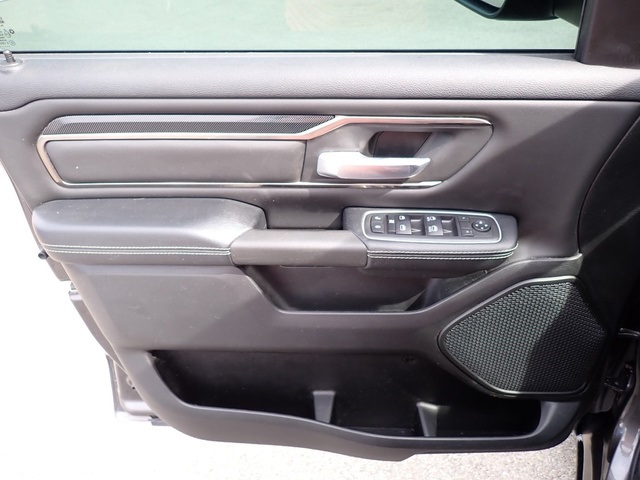 2020 Ram 1500 Rebel photo 15