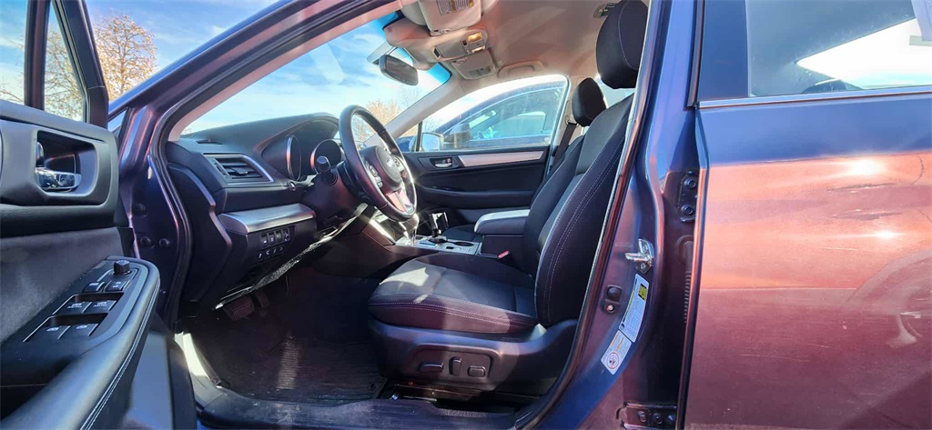 2016 Subaru Legacy 2.5i Premium photo 2