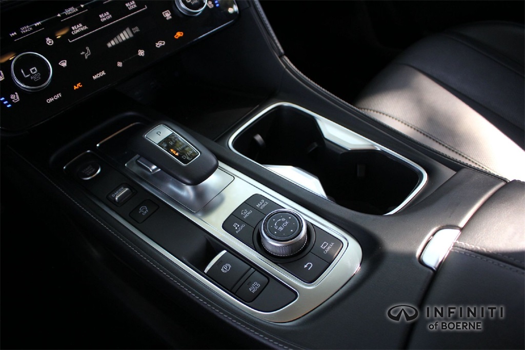 2023 Infiniti QX60 Luxe photo 17