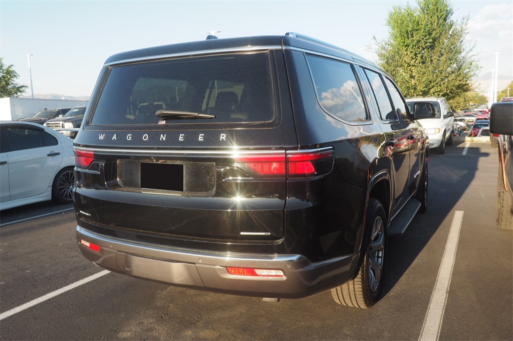 2022 Jeep Wagoneer Series II photo 3