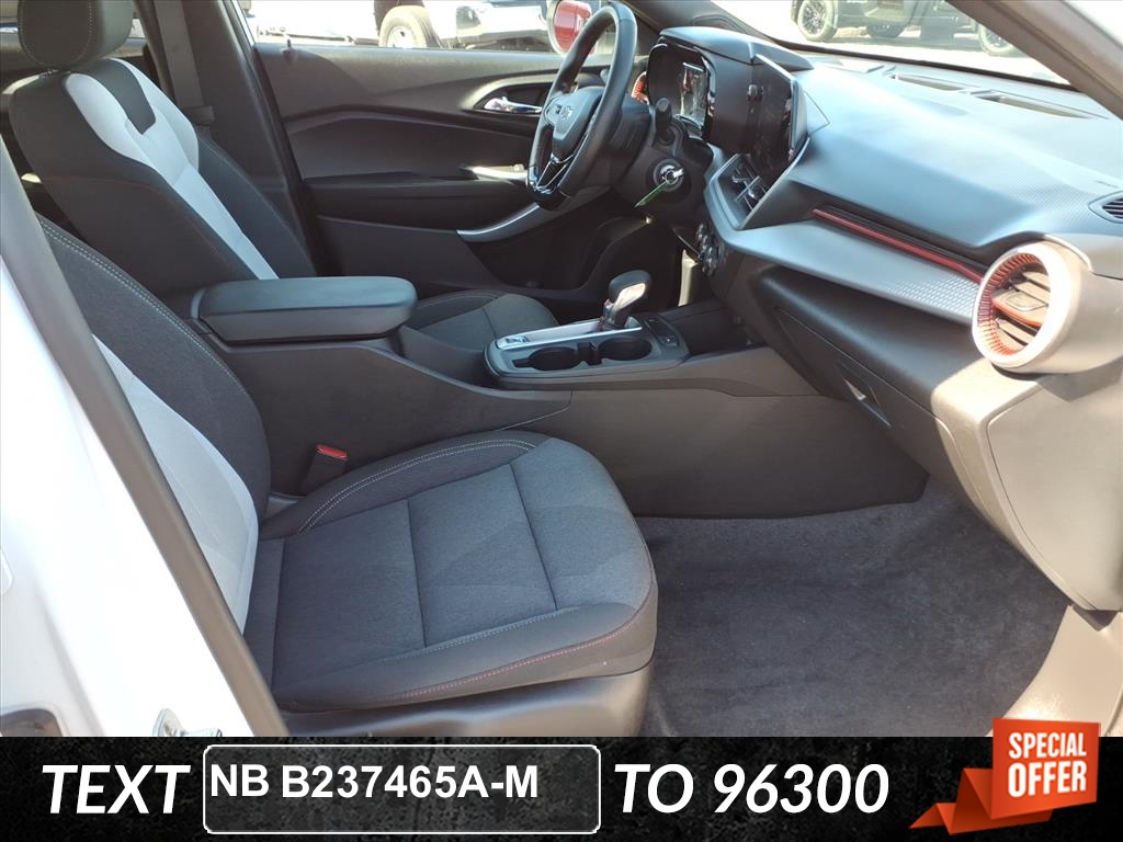 2025 Chevrolet Trax photo 26
