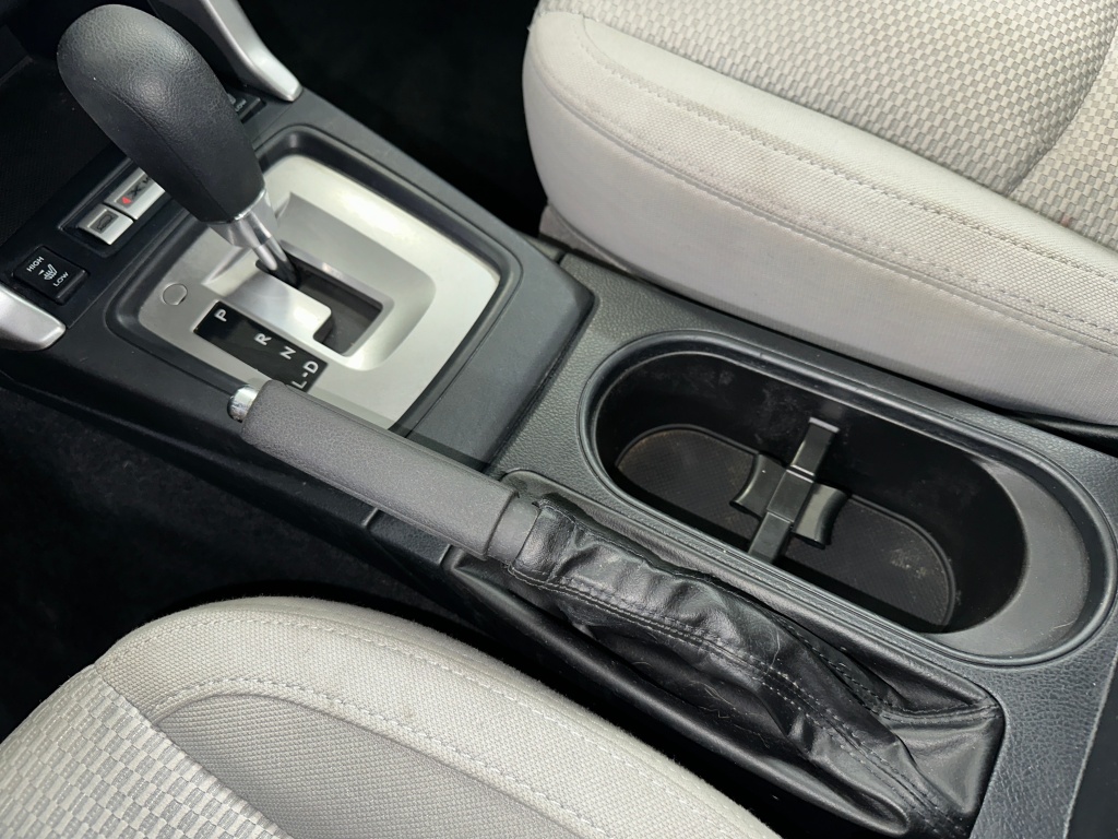 2017 Subaru Forester Premium photo 14