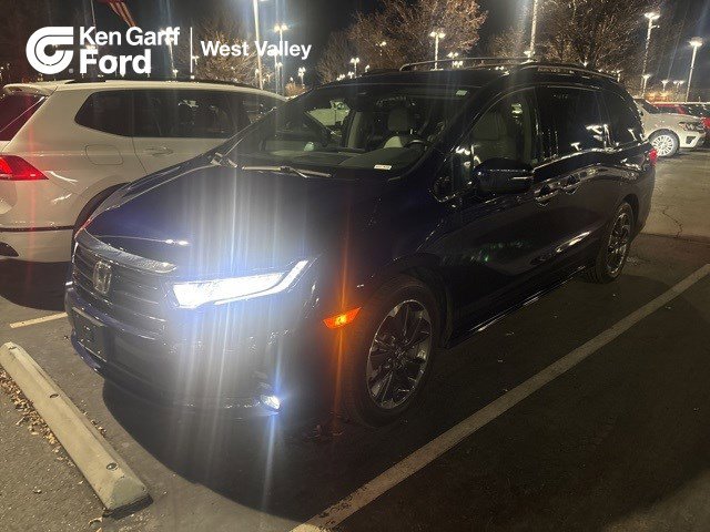 2022 Honda Odyssey Elite's photo
