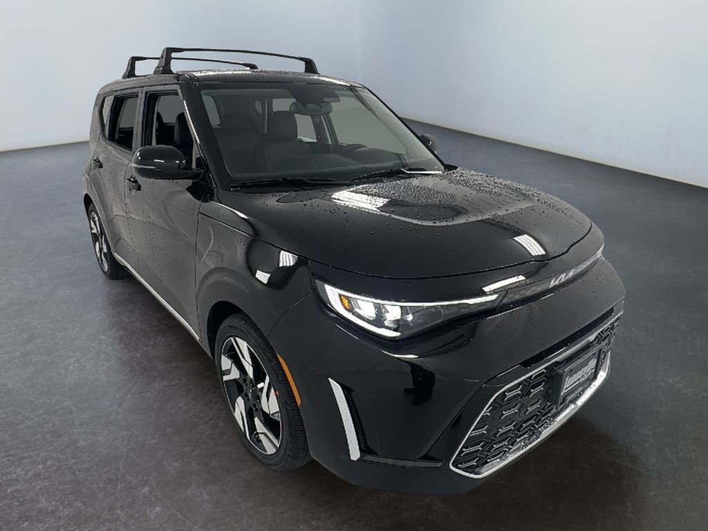 2025 Kia Soul GT-Line's photo