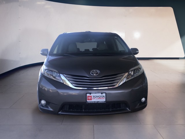 2016 Toyota Sienna Limited Premium photo 7