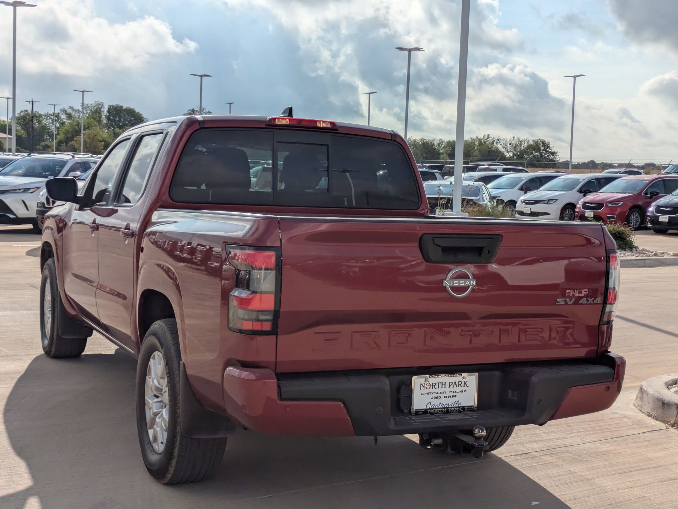 2022 Nissan Frontier SV photo 4