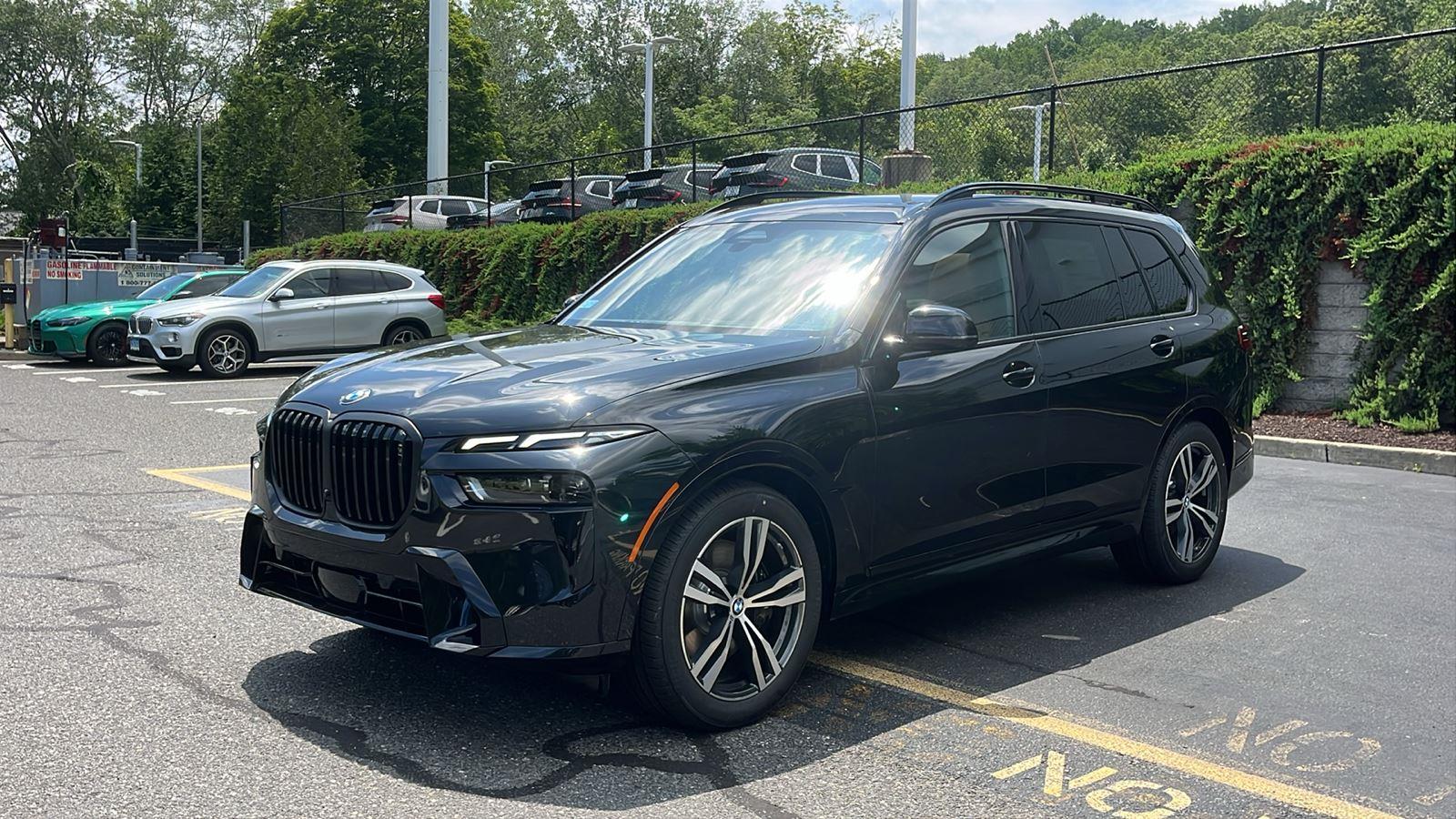 New 2026 Black Sapphire Metallic BMW xDrive40i image 3