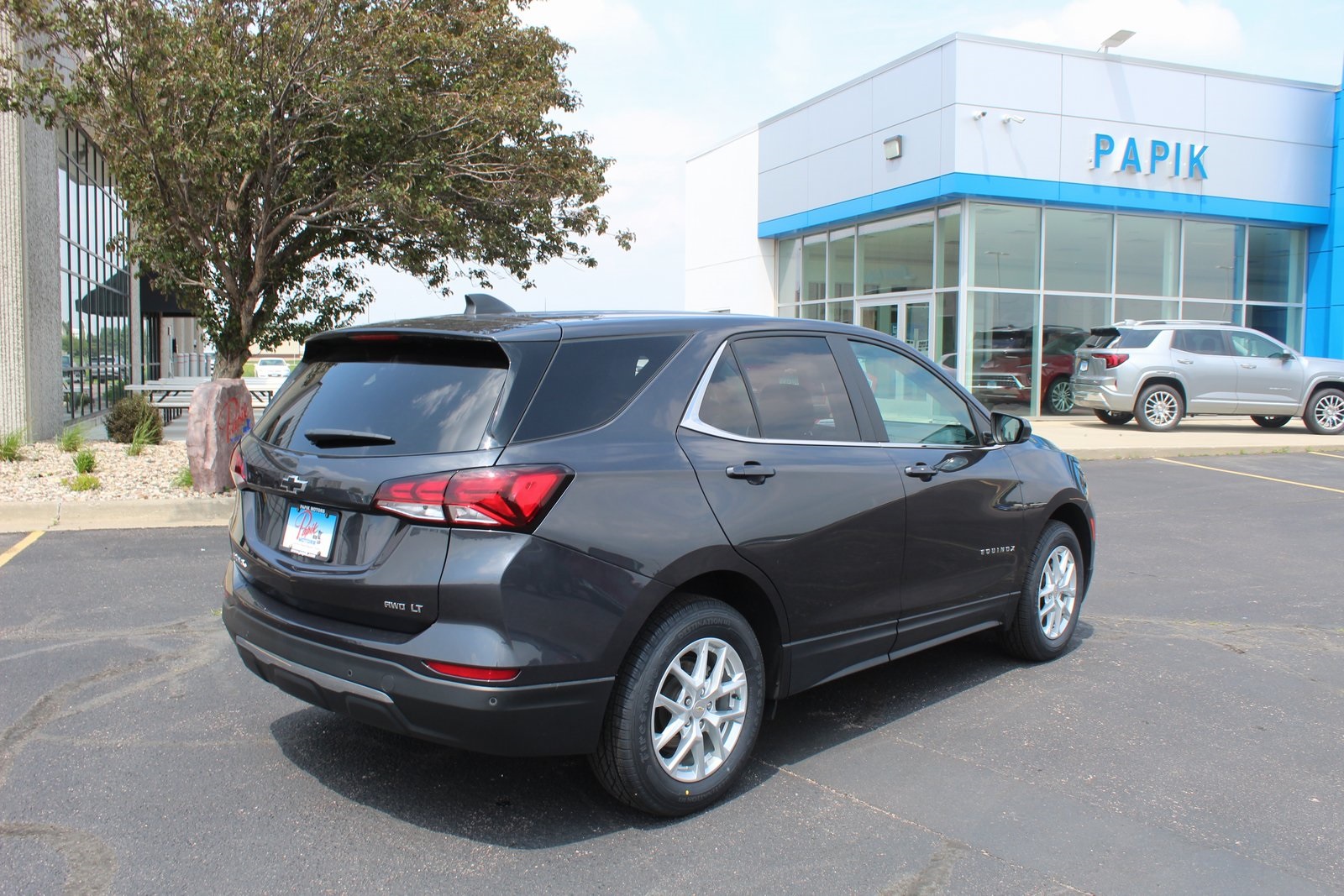 Used 2022 Chevrolet Equinox LT with VIN 3GNAXUEV7NS207326 for sale in Luverne, Minnesota