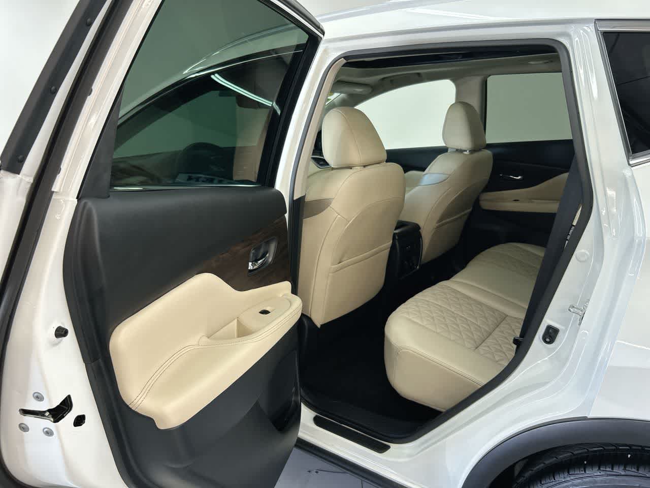2024 Nissan Murano Platinum photo 17