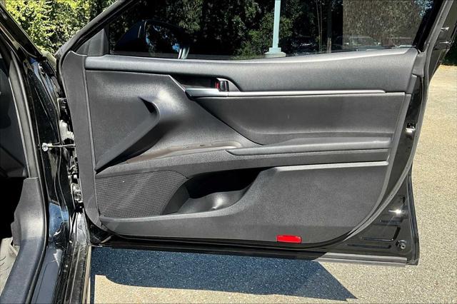 2023 Toyota Camry SE photo 22