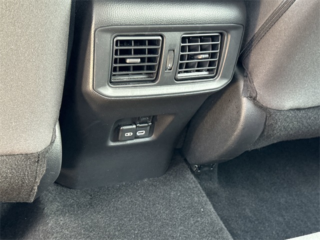 2024 Toyota RAV4 XLE photo 11