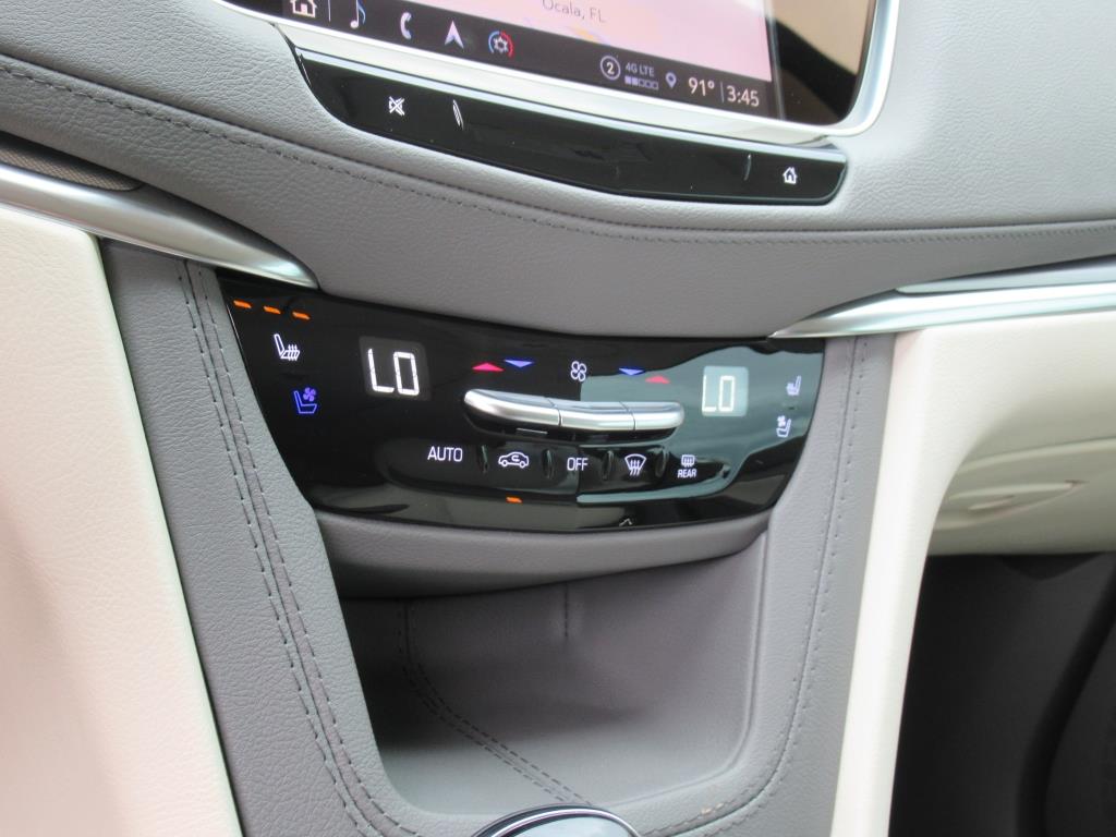 2024 Cadillac XT5 Premium Luxury photo 25
