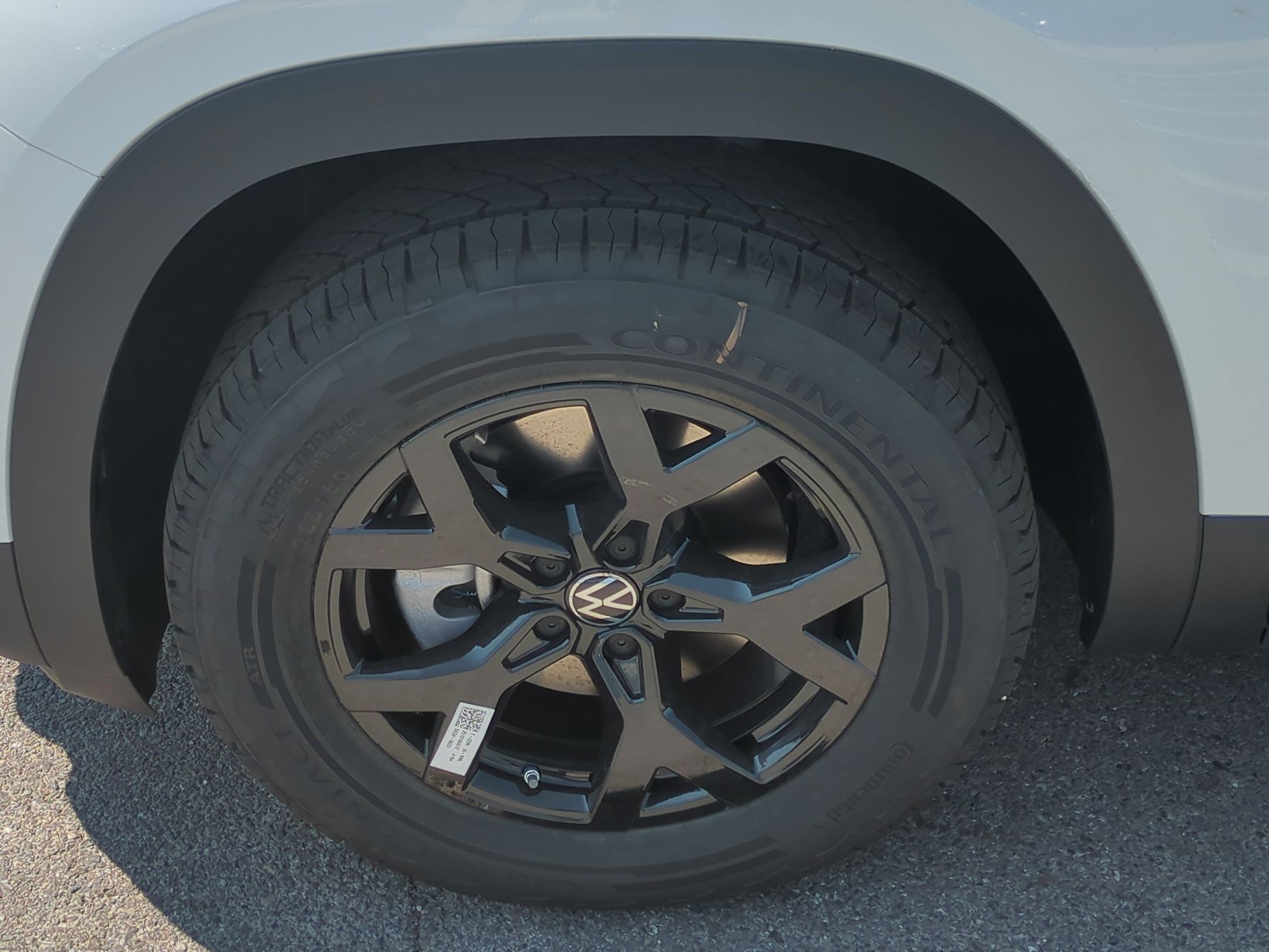 2025 Volkswagen Atlas Peak Edition SE photo 15