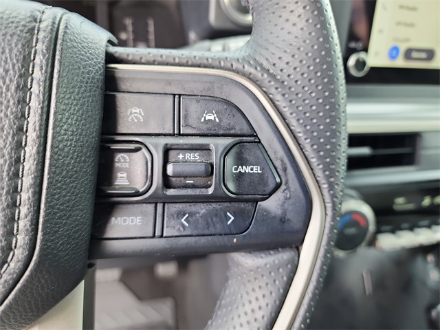 2025 Toyota 4Runner SR5 4WD photo 25