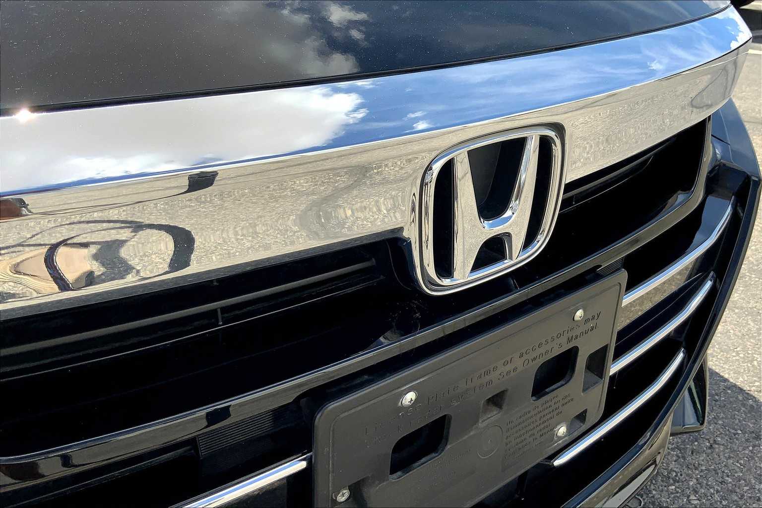2022 Honda Accord LX photo 26