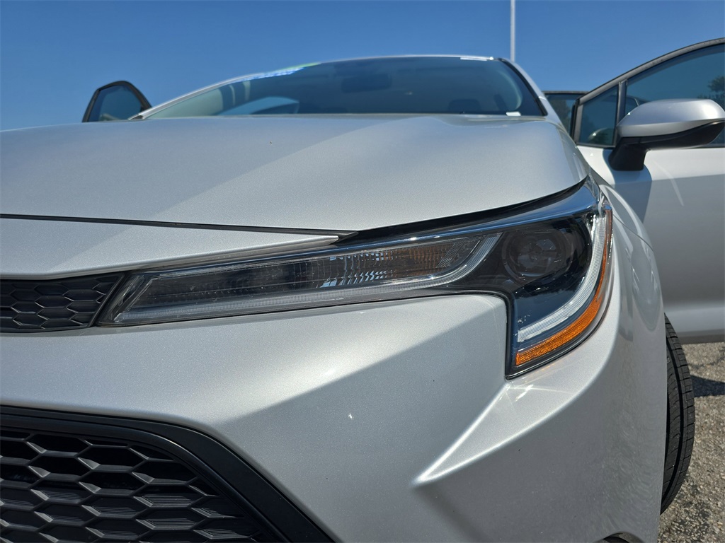 2022 Toyota Corolla LE photo 30