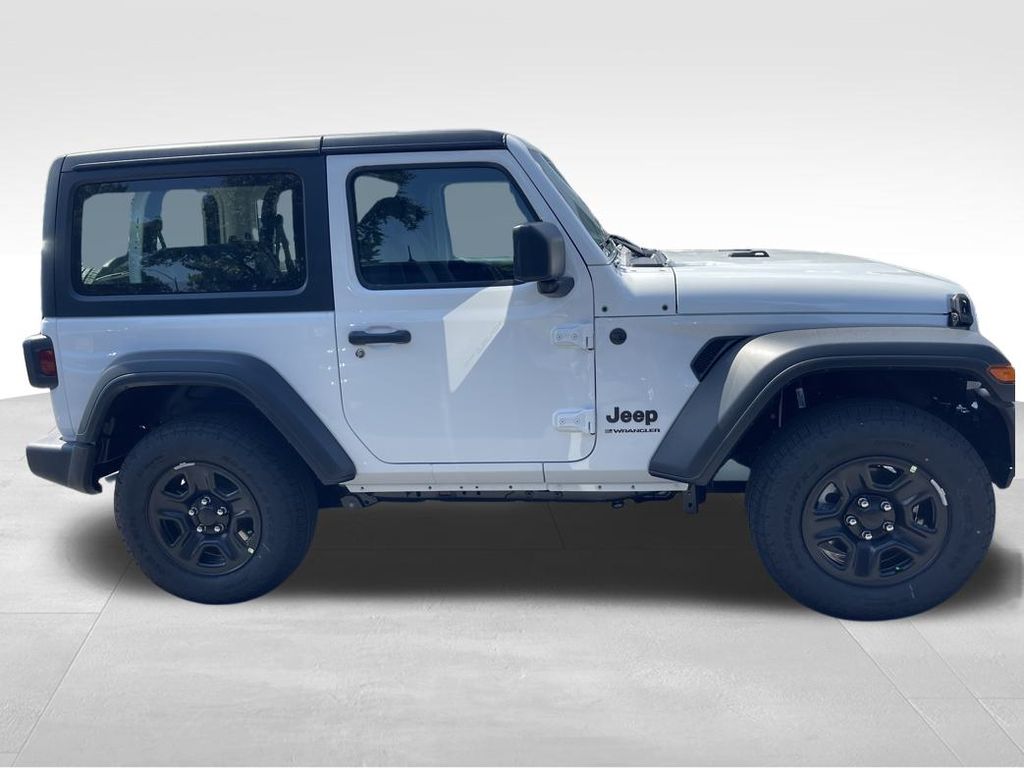2025 Jeep Wrangler Sport photo 4