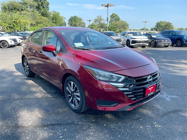 2025 Nissan Versa 1.6 SV photo 13