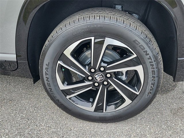 2025 Buick Enclave Sport Touring photo 2