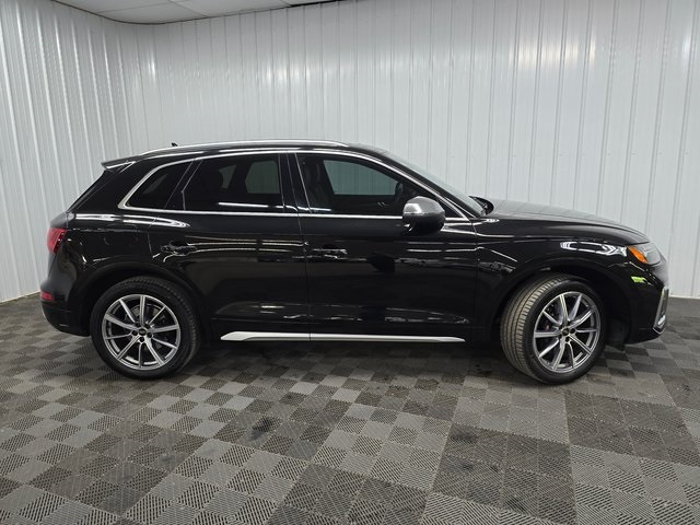 2022 Audi SQ5 Premium Plus photo 2