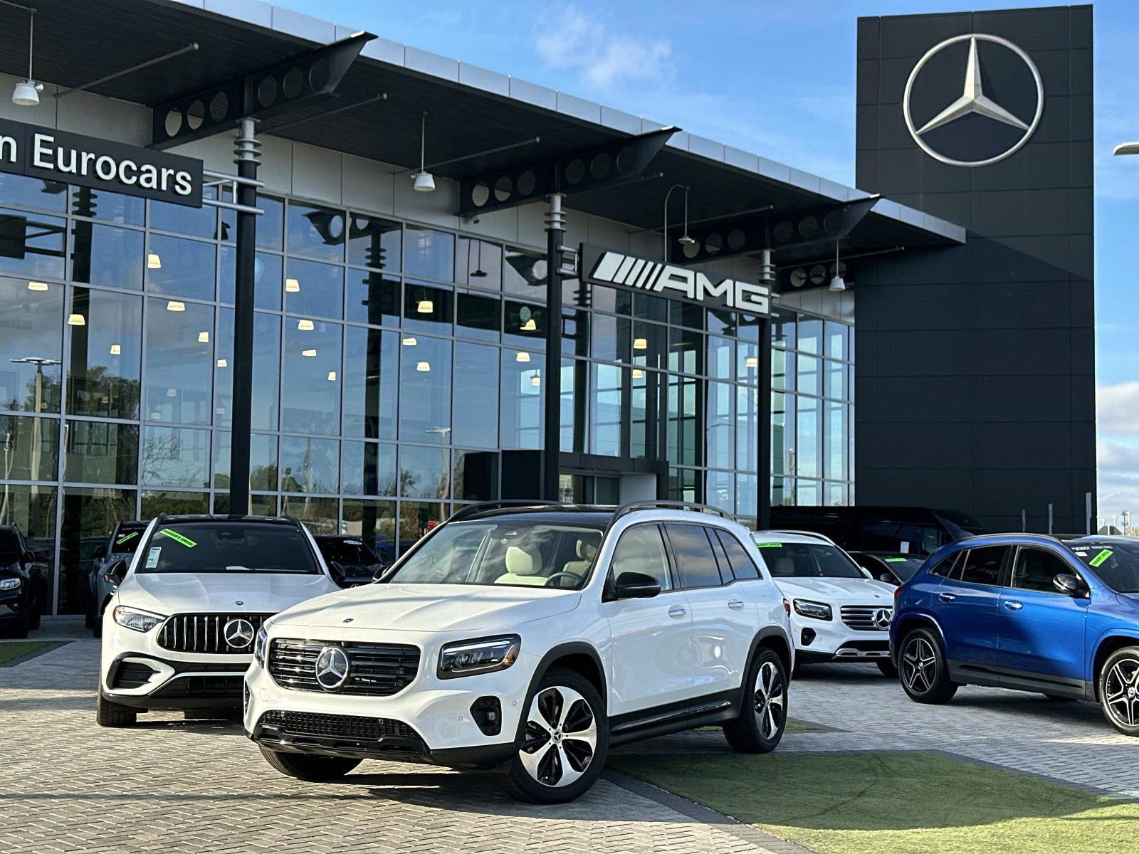 2026 Mercedes-Benz GLB GLB 250's photo