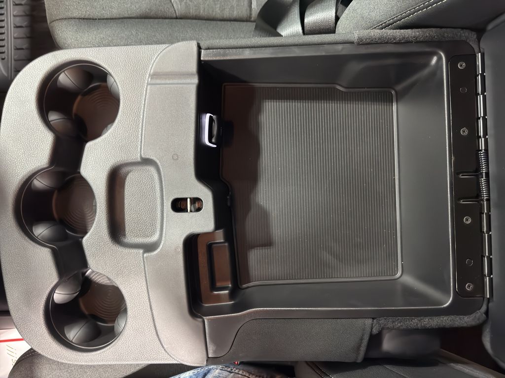 2025 Ram 2500 Tradesman photo 28