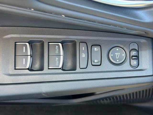 2025 Honda Accord 1.5T SE photo 13