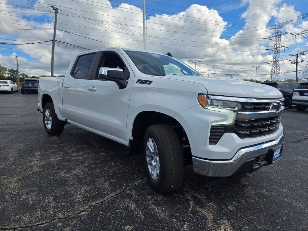 2026 Chevrolet Silverado 1500 LT photo 2