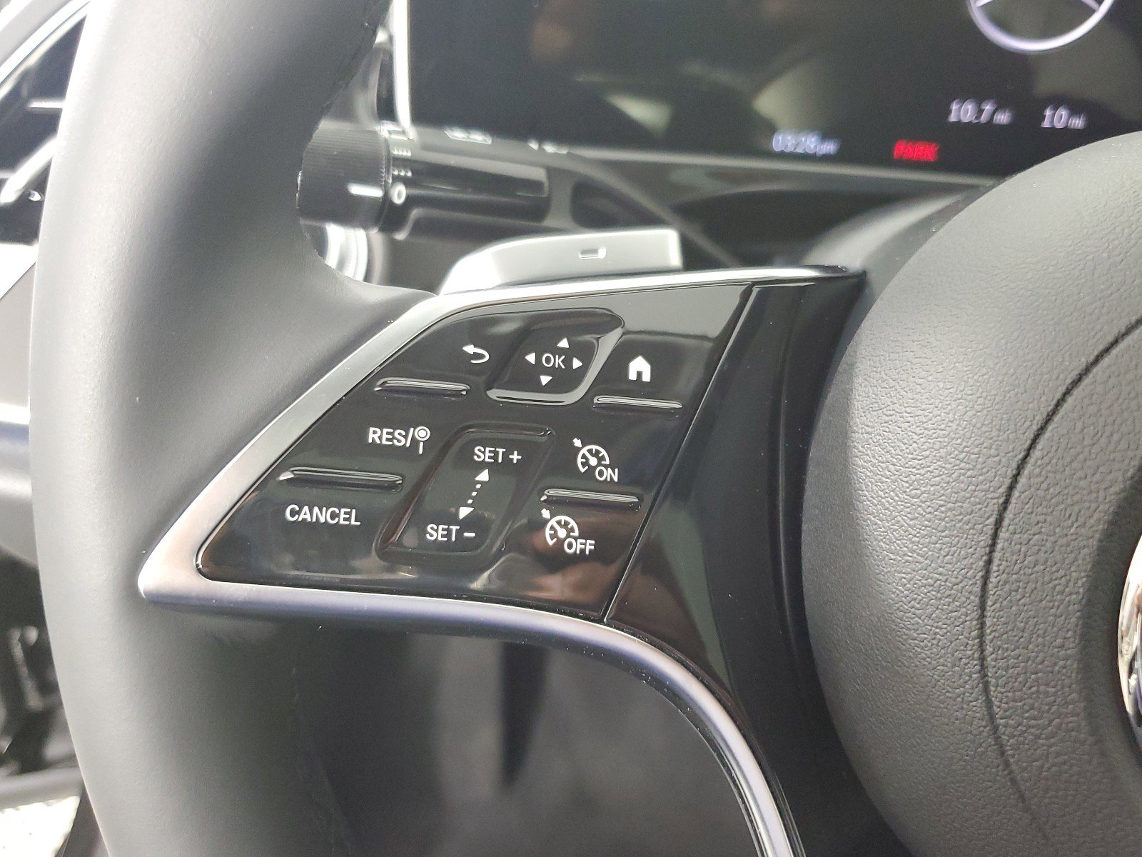 2025 Mercedes Benz E 450 4MATIC photo 21