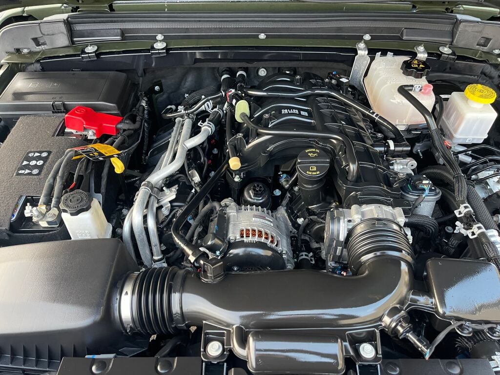 2023 Jeep Gladiator Sport photo 21