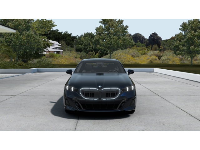 New 2026 Carbon Black Metallic BMW 550e xDrive image 3