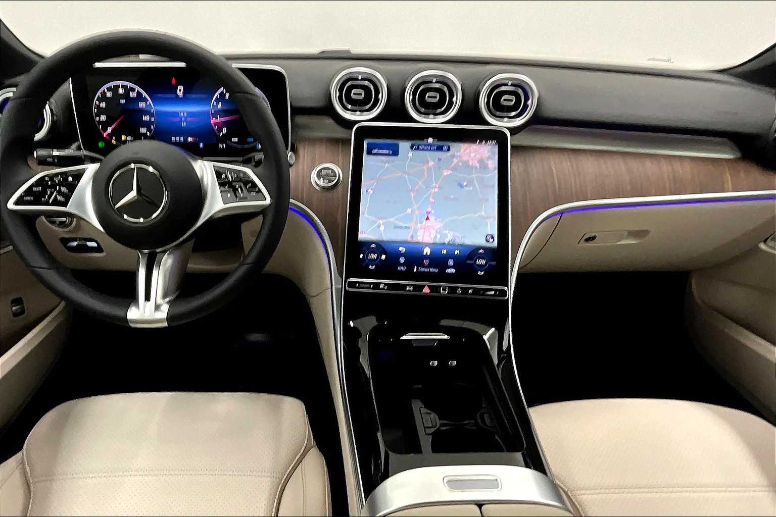 2025 Mercedes Benz C 300 photo 4