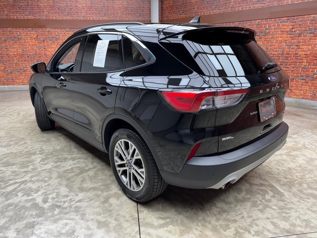 2022 Ford Escape SEL photo 3