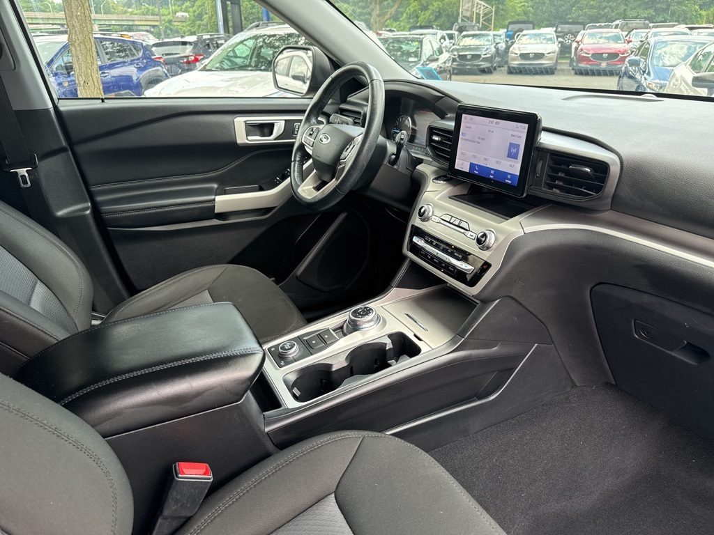 2022 Ford Explorer XLT photo 29